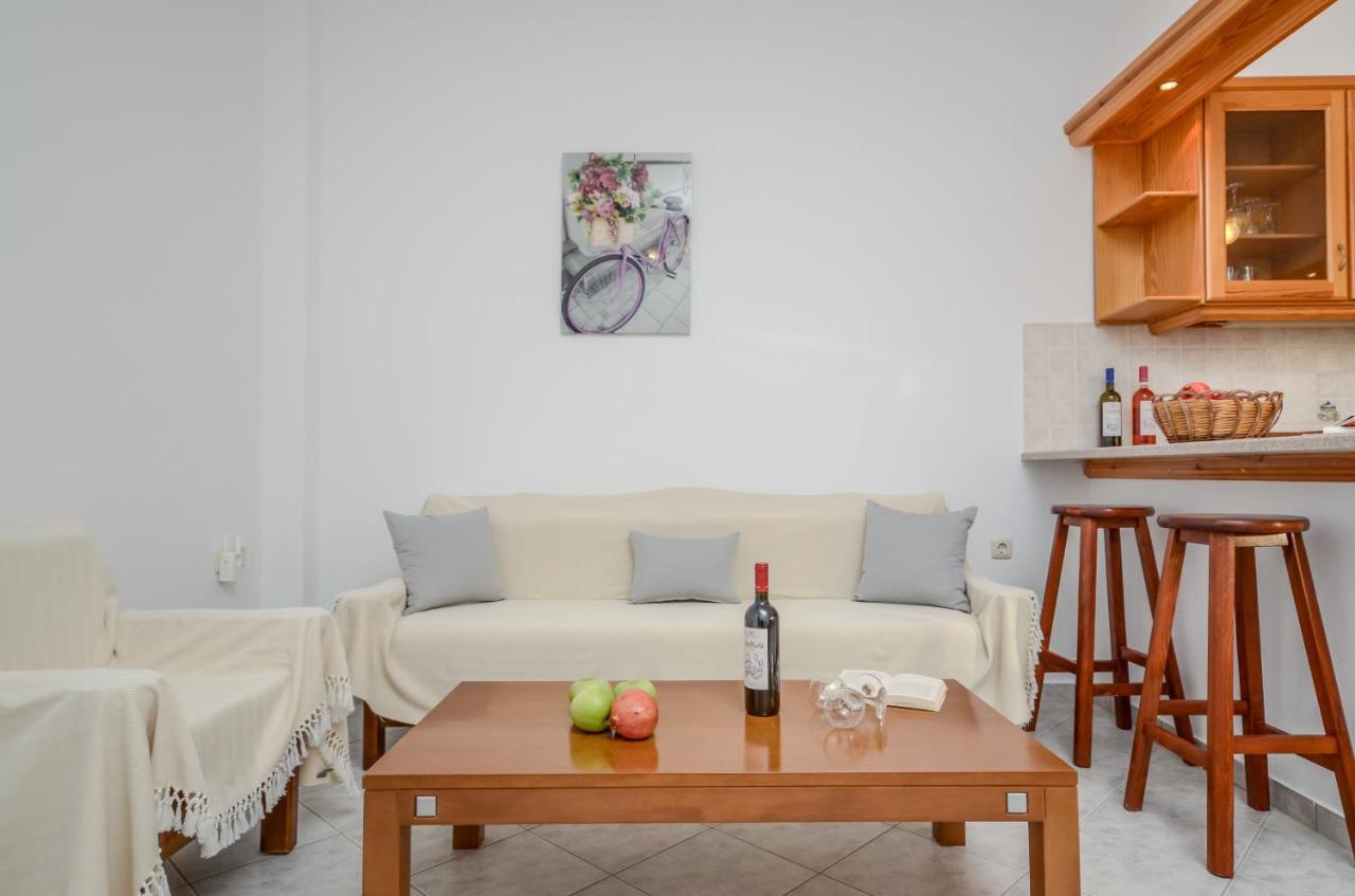 Bernie House Apartment Melanes ภายนอก รูปภาพ