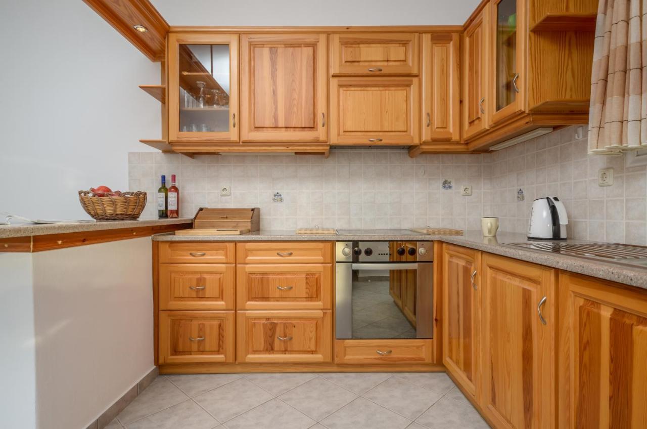 Bernie House Apartment Melanes ภายนอก รูปภาพ