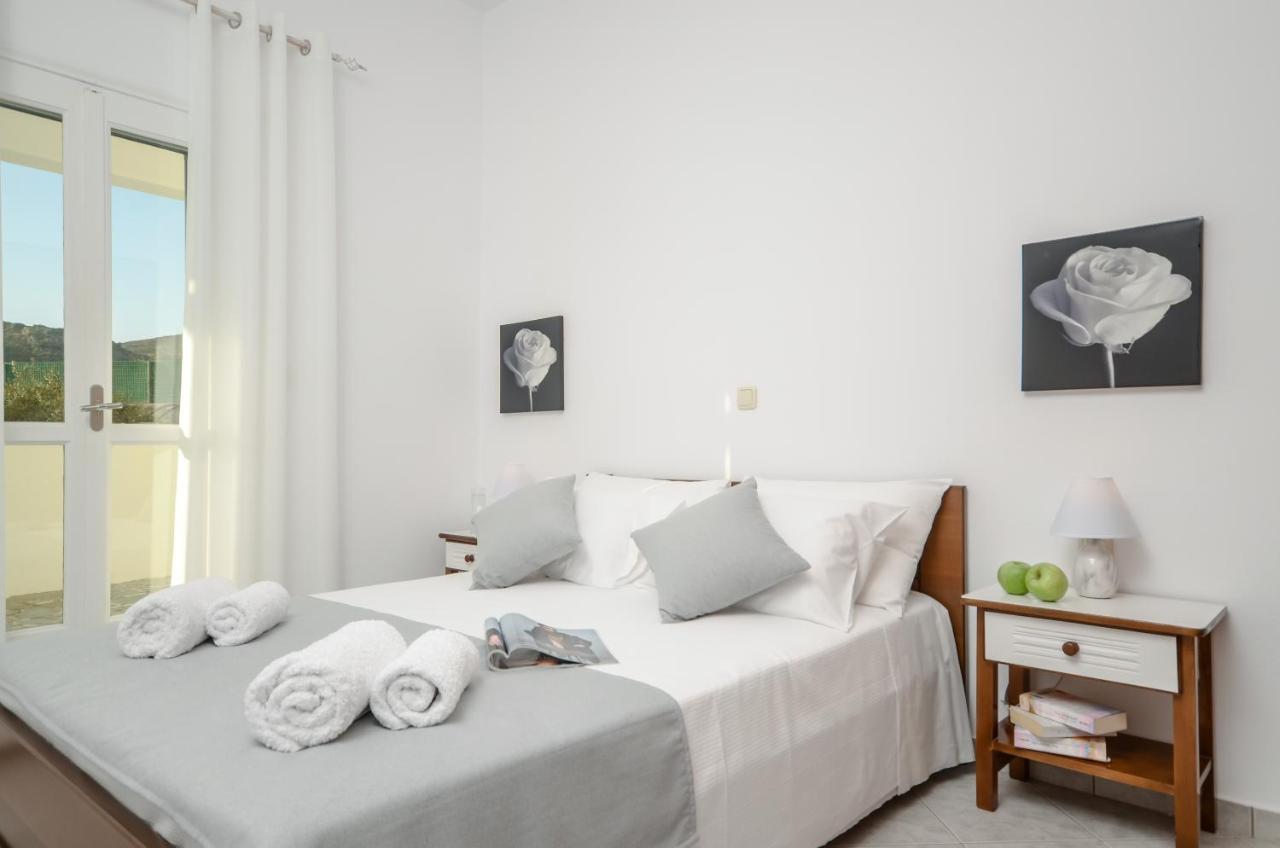 Bernie House Apartment Melanes ภายนอก รูปภาพ