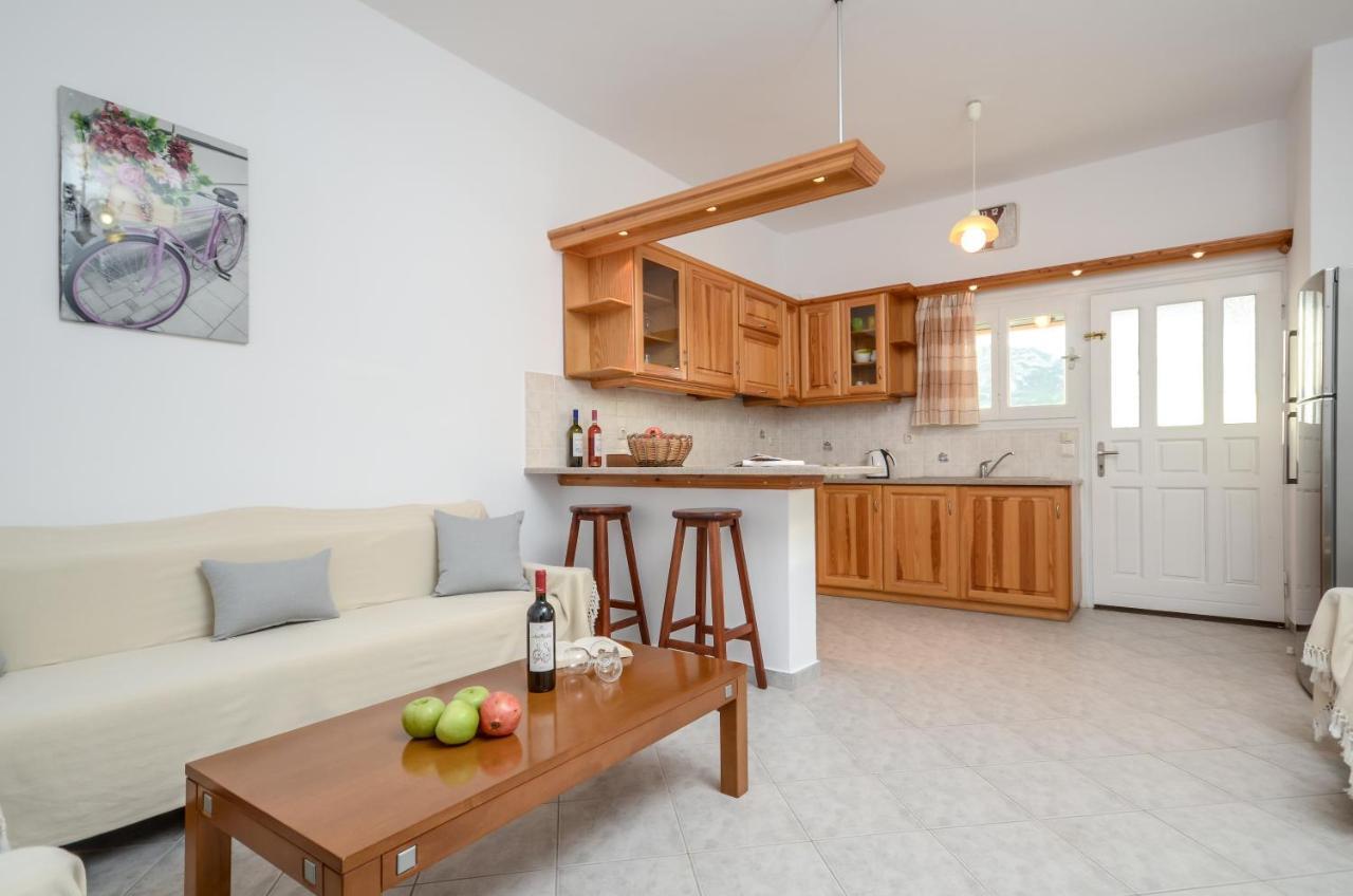 Bernie House Apartment Melanes ภายนอก รูปภาพ