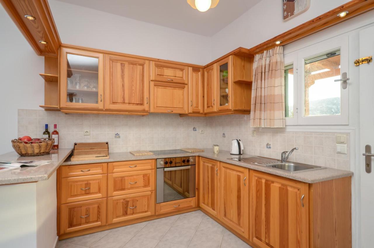 Bernie House Apartment Melanes ภายนอก รูปภาพ