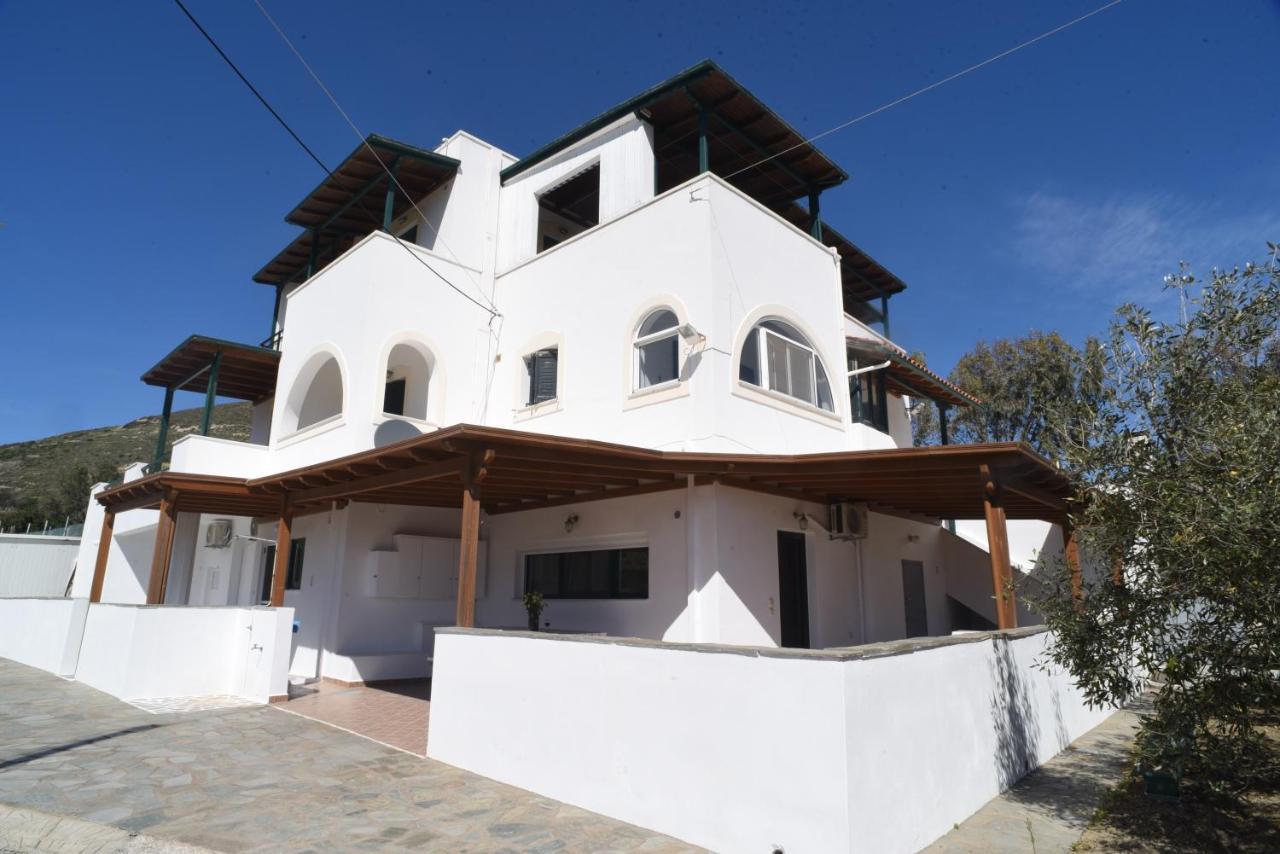Bernie House Apartment Melanes ภายนอก รูปภาพ