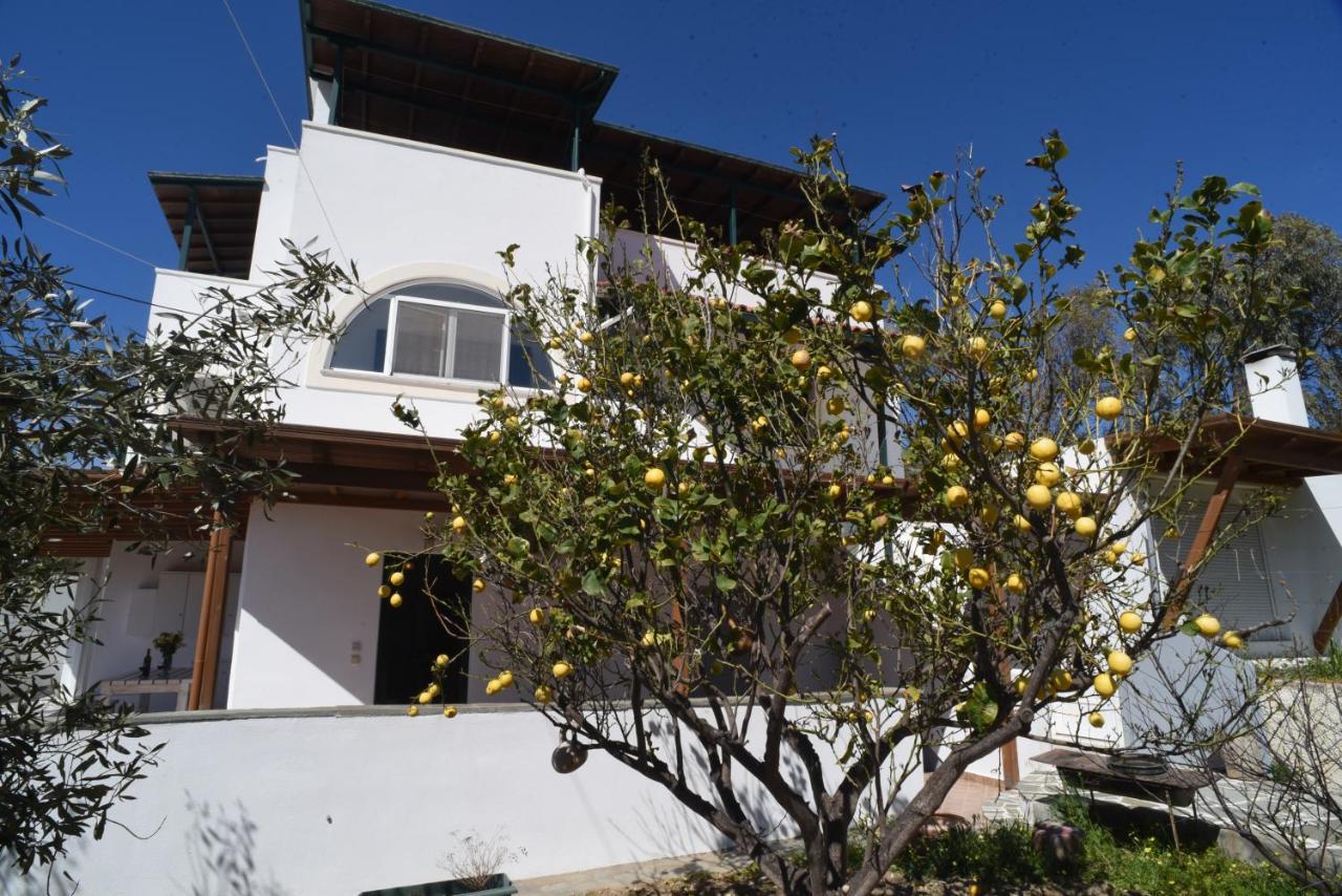 Bernie House Apartment Melanes ภายนอก รูปภาพ
